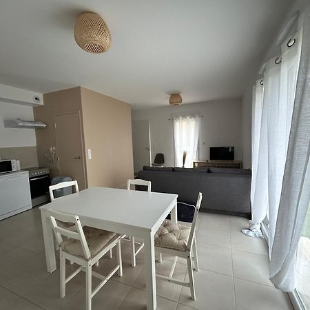 Appartement Avec Jardin Chateauneuf-de-Galaure Екстер'єр фото